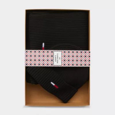 Tommy Hilfiger Flag Scarf And Beanie Gift Set
