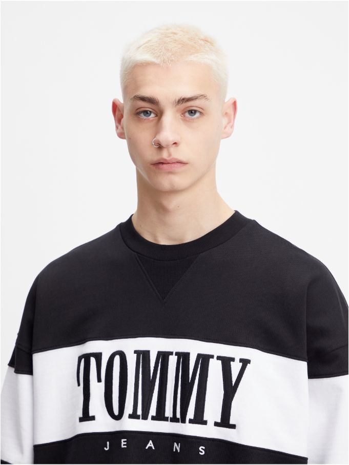 Tommy Jeans Colour-blocked Logo Embroidery Sweatshirt